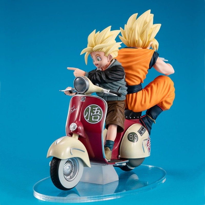 Statuette diorama 05 Desktop Real McCoy PVC Super Saiyan Son Goku & Super Saiyan Son Gohan & Motorbike 16cm Dragonball Z