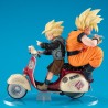 Statuette diorama 05 Desktop Real McCoy PVC Super Saiyan Son Goku & Super Saiyan Son Gohan & Motorbike 16cm Dragonball Z